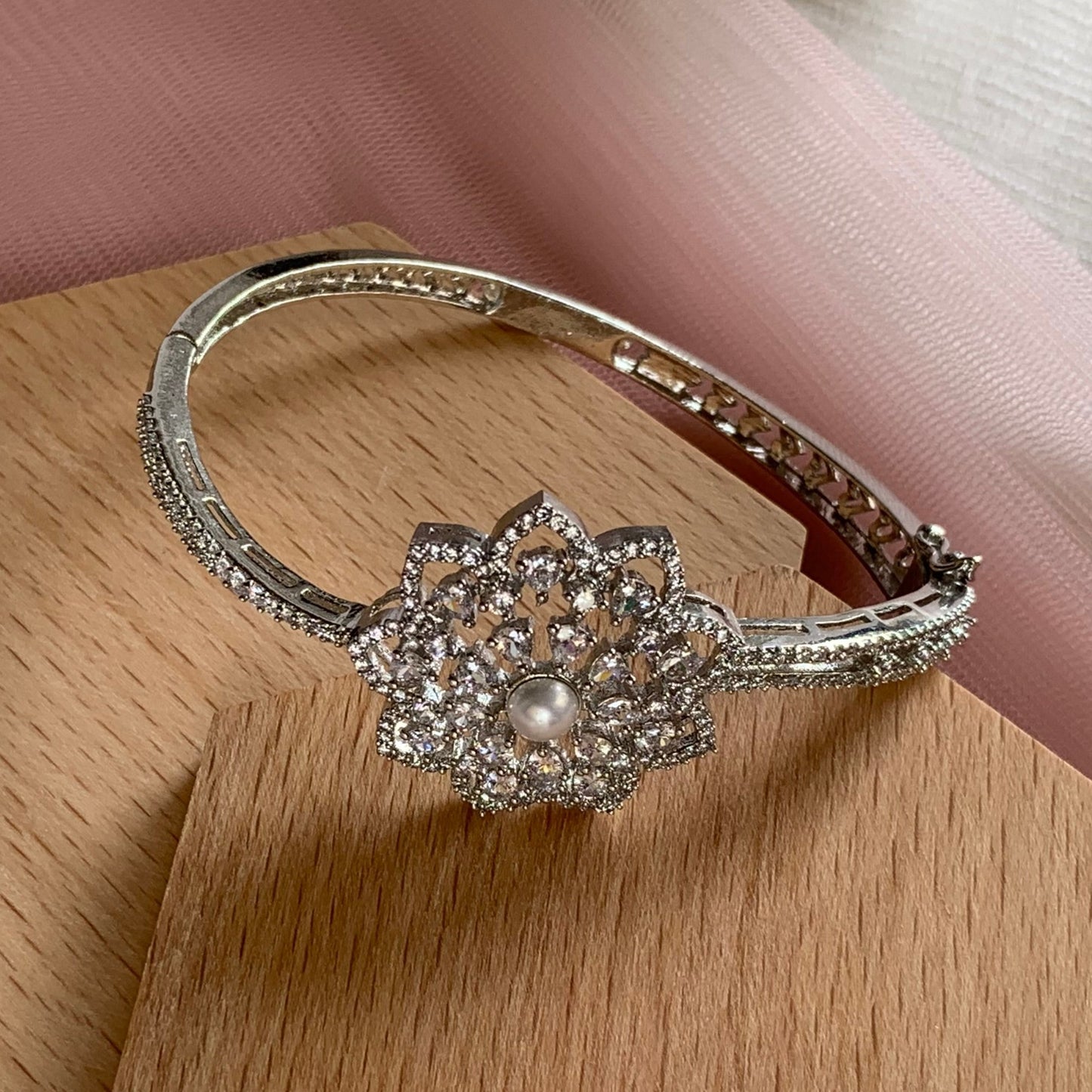 Silver Pearl Centre floral Bracelet Kada