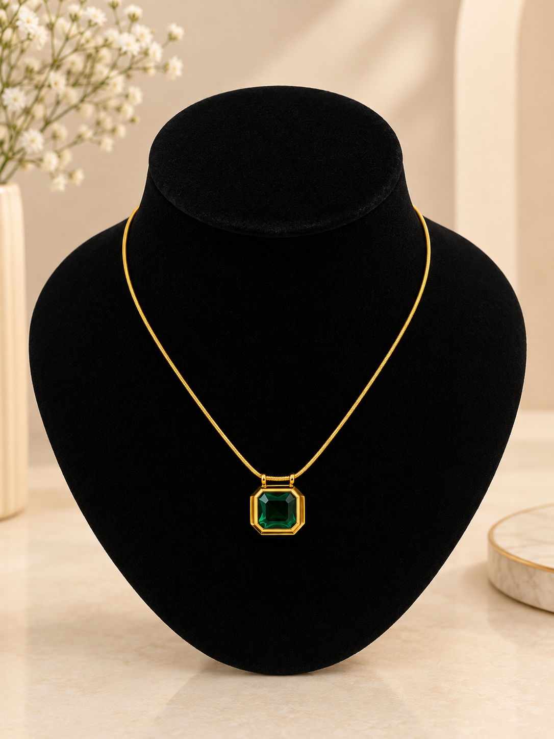 Emerald Grace Pendant Necklace