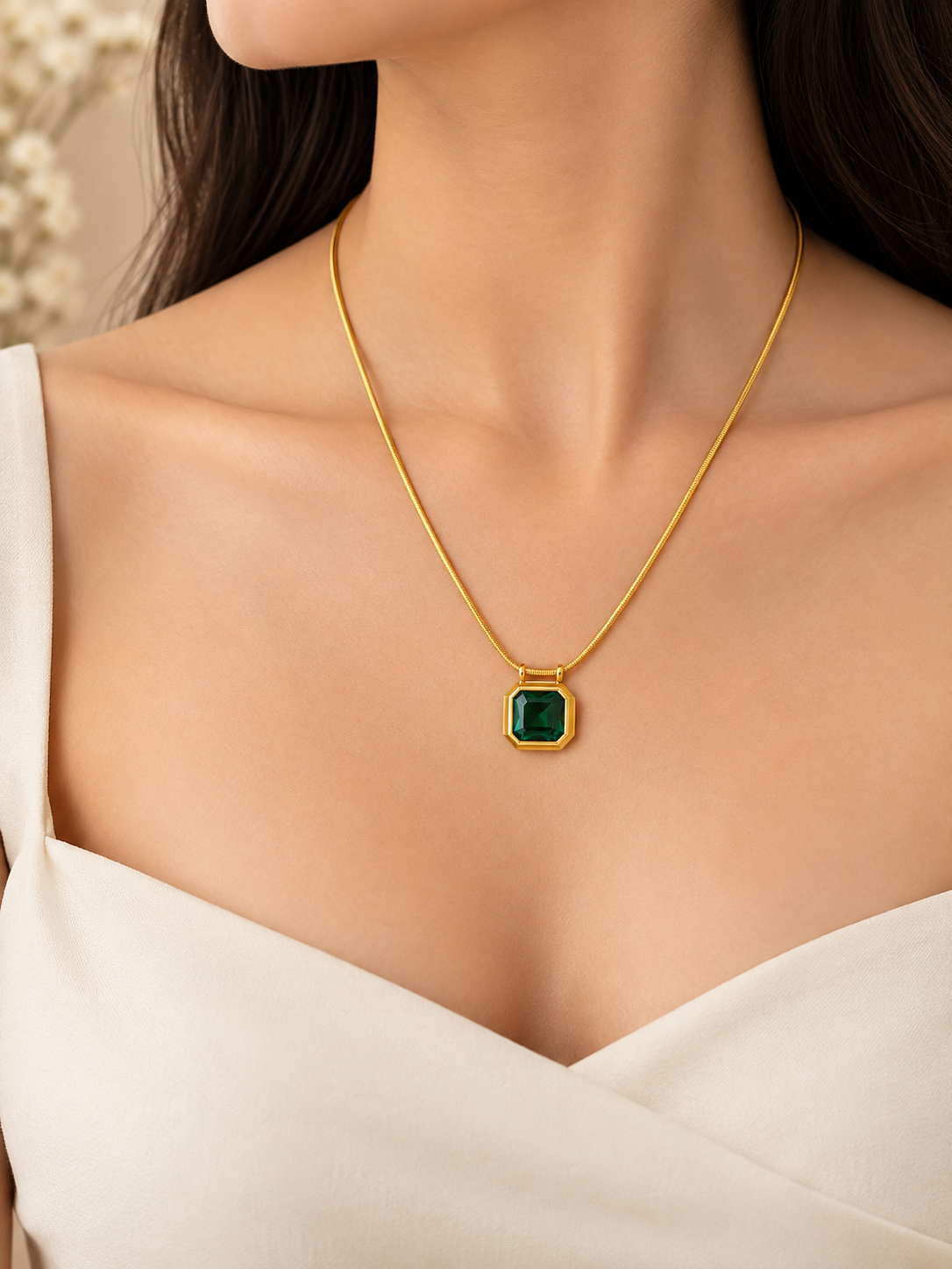 Emerald Grace Pendant Necklace