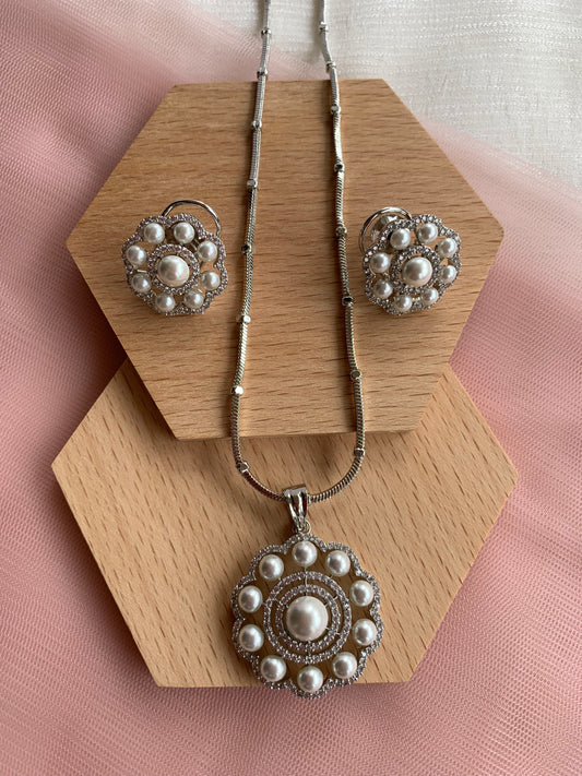 Pearl Silver Chain Pendant Earring Set