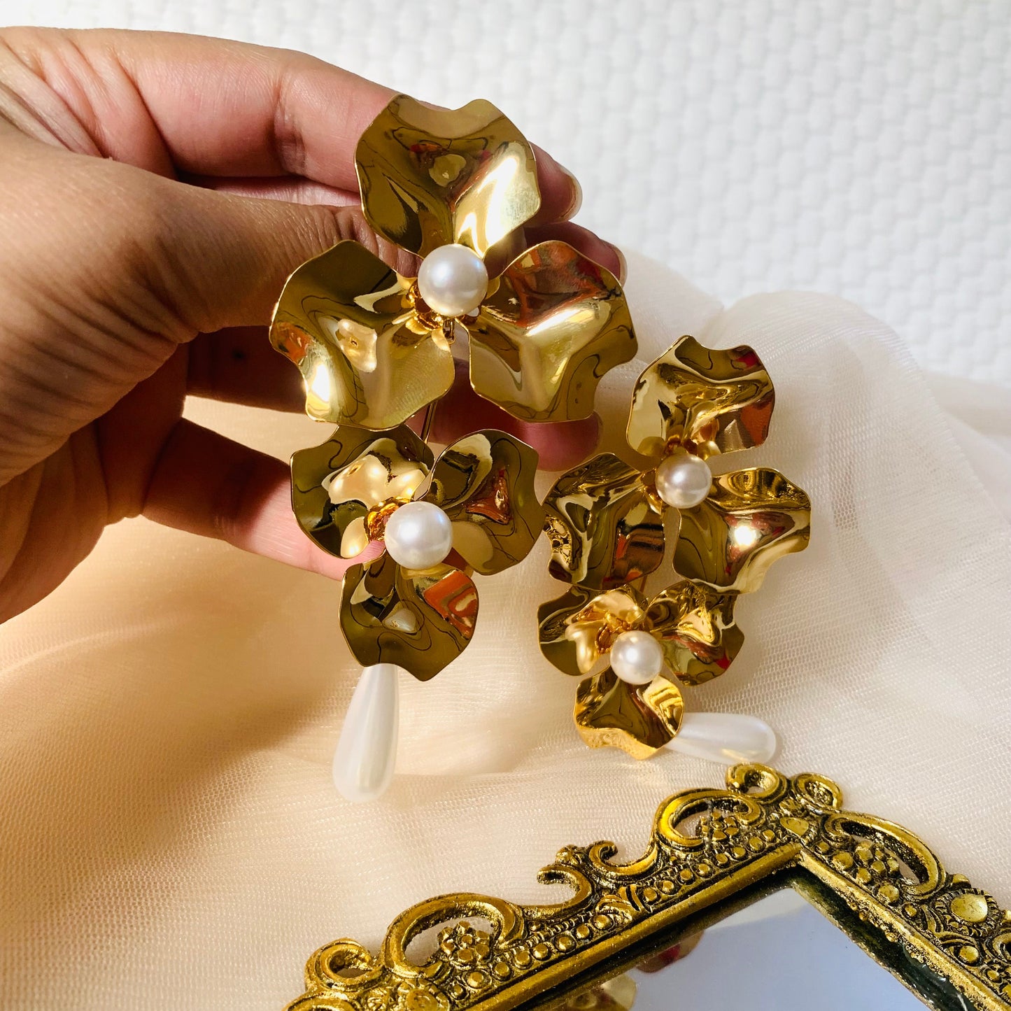 Bold Floral Gold Plated Pearl Ensemble